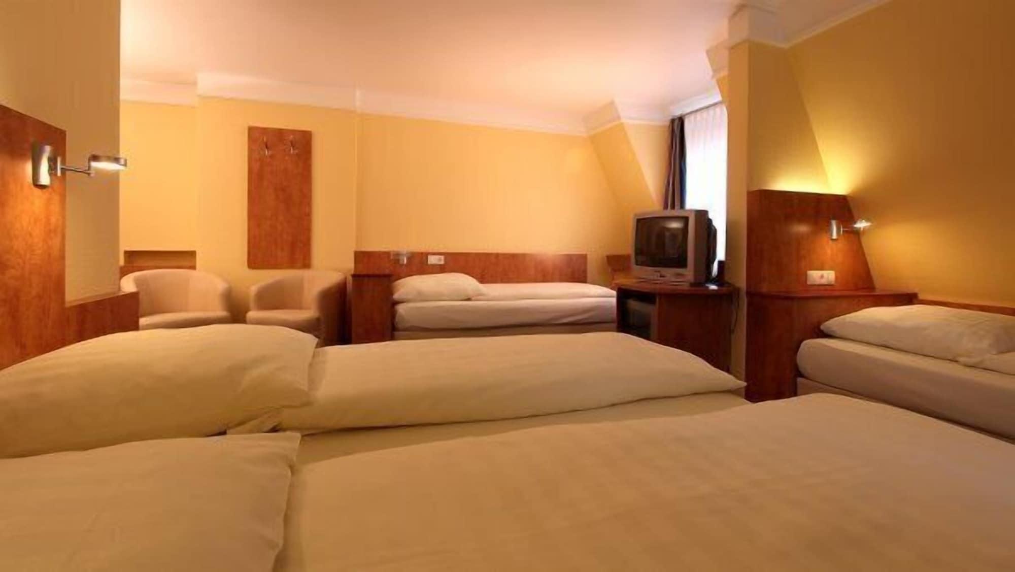 Aparthotel Astro - Nichtraucherhotel Estugarda Exterior foto