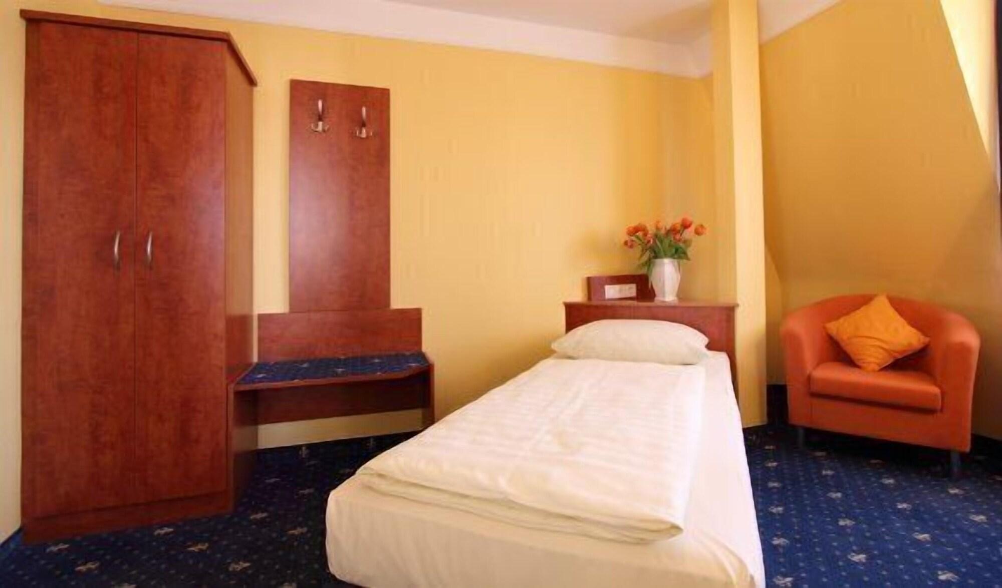 Aparthotel Astro - Nichtraucherhotel Estugarda Exterior foto