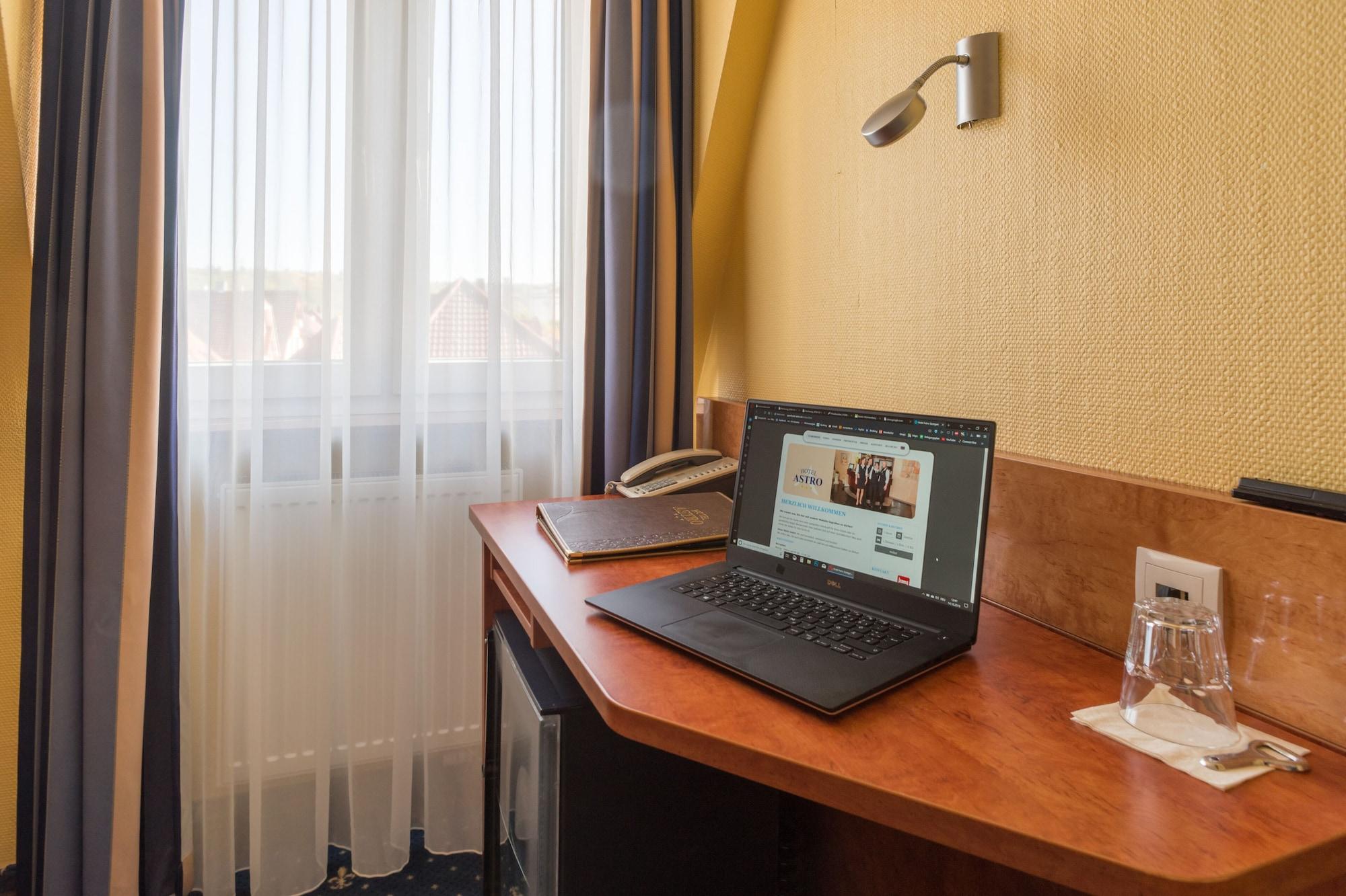 Aparthotel Astro - Nichtraucherhotel Estugarda Exterior foto