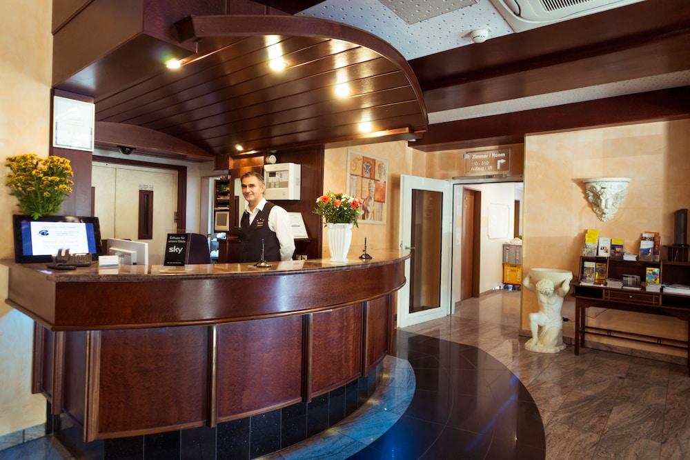Aparthotel Astro - Nichtraucherhotel Estugarda Exterior foto